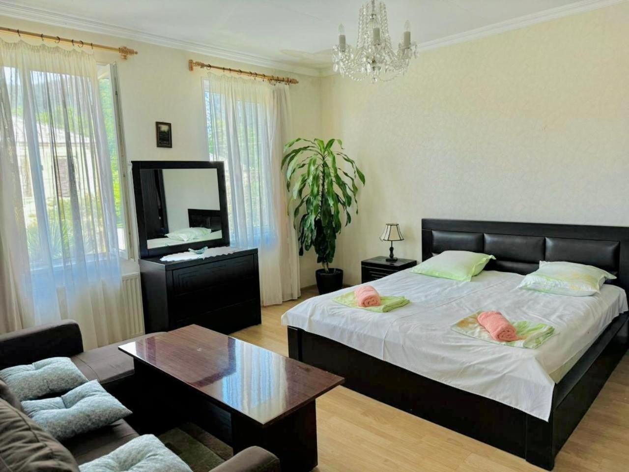 Home Inn-Guesthouse Lagodehi Dış mekan fotoğraf