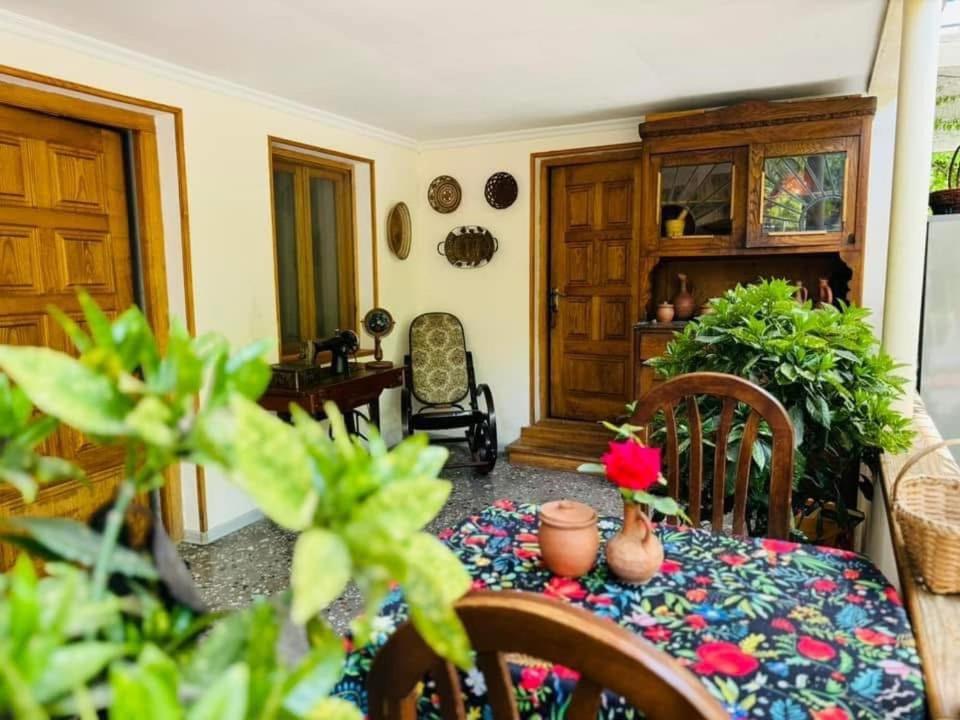 Home Inn-Guesthouse Lagodehi Dış mekan fotoğraf