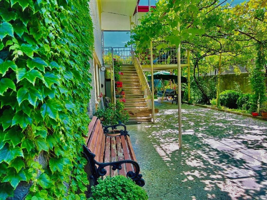 Home Inn-Guesthouse Lagodehi Dış mekan fotoğraf